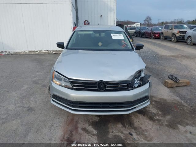 3VWD17AJ1FM321157 Volkswagen Jetta 1.8t Se