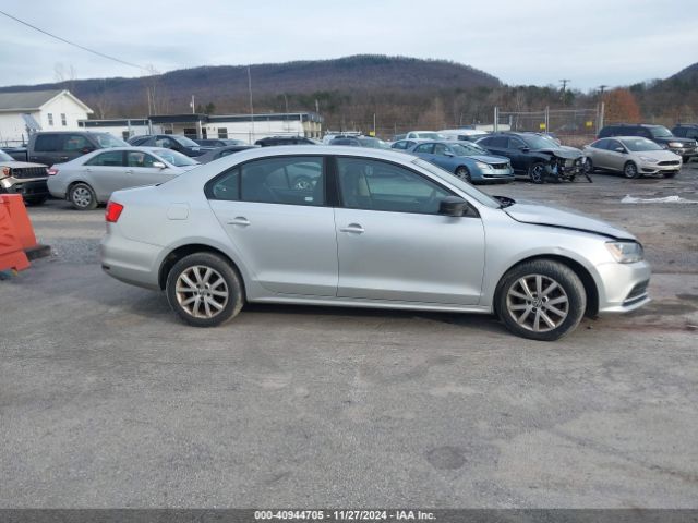 3VWD17AJ1FM321157 Volkswagen Jetta 1.8t Se