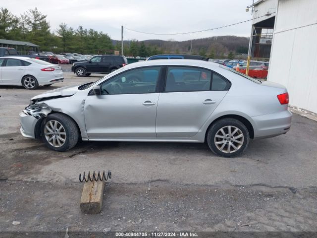 3VWD17AJ1FM321157 Volkswagen Jetta 1.8t Se