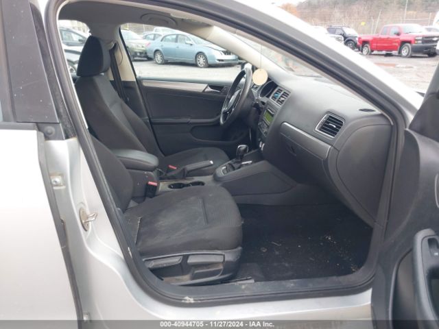 3VWD17AJ1FM321157 Volkswagen Jetta 1.8t Se
