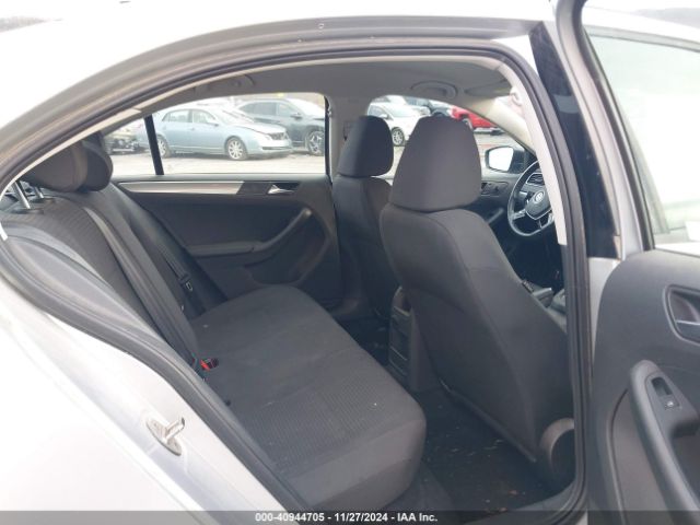 3VWD17AJ1FM321157 Volkswagen Jetta 1.8t Se