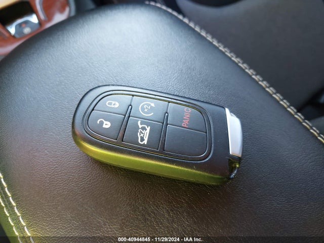 Jeep Cherokee Latitude 2014 1C4PJMCSXEW224994 Image 11