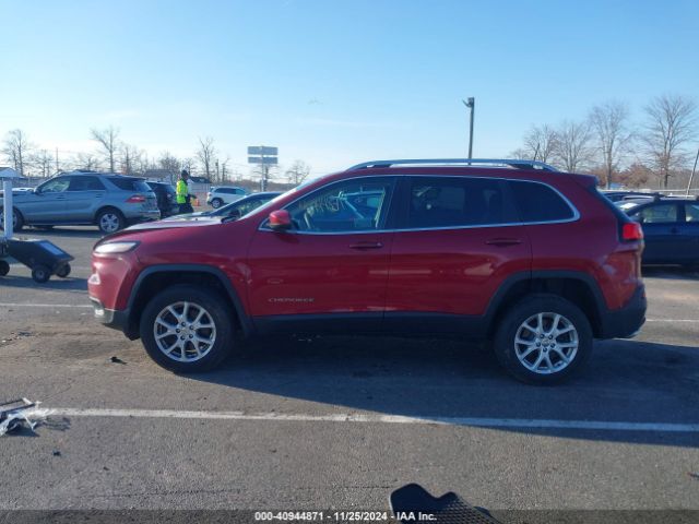 1C4PJMCS9HW567896 Jeep Cherokee Latitude 4x4