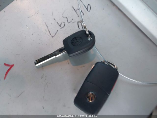 WVGAV3AX9EW550137 Volkswagen TIGUAN SE