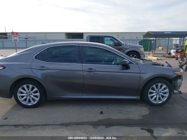 Toyota CAMRY LE 2019 4T1B11HK0KU719113 Image 14