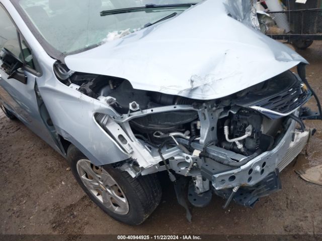 1G1BC5SMXJ7203430 Chevrolet Cruze Ls Auto