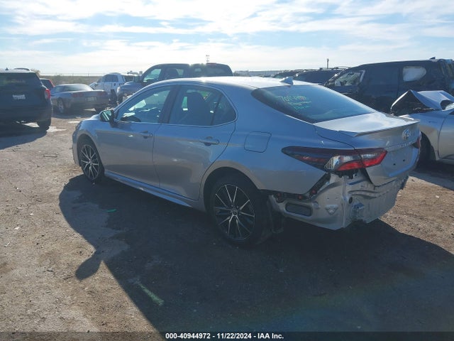 Toyota CAMRY SE 2024 4T1G11AK4RU203220 Image 3