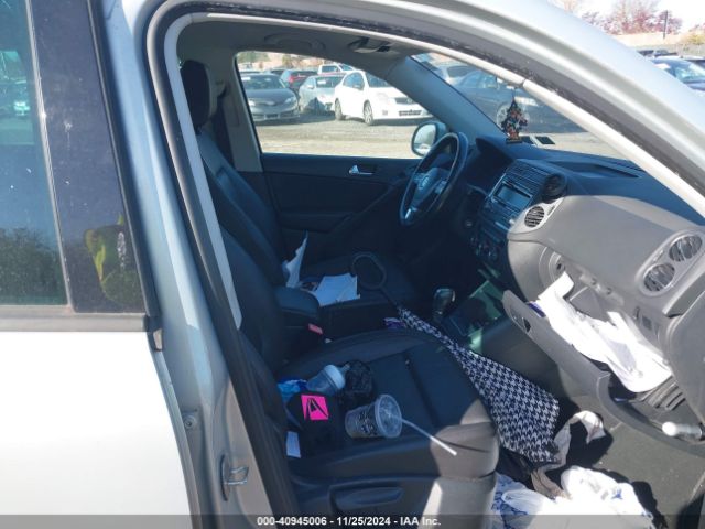 WVGBV3AX4EW526347 Volkswagen TIGUAN SE