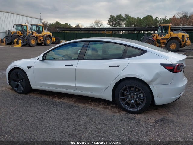 2023 TESLA MODEL 3 5YJ3E1EA7PF595592 Photo 2