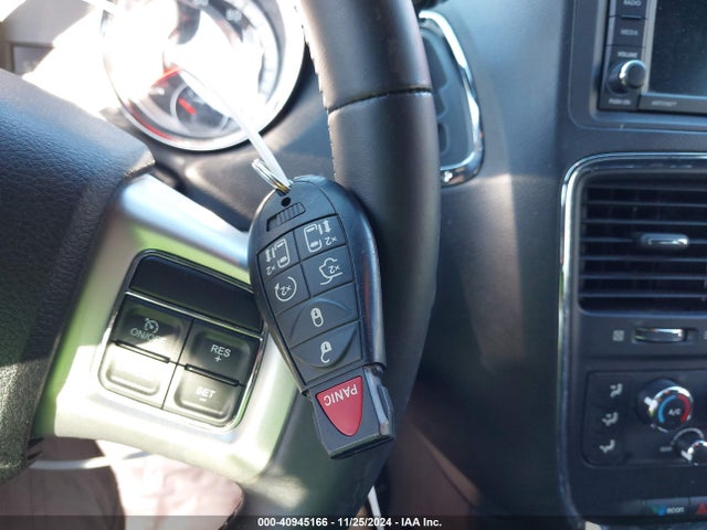 2C4RDGCG9GR211470 Dodge Grand Caravan Sxt