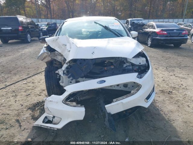 1FADP3J21FL353732 Ford Focus Titanium