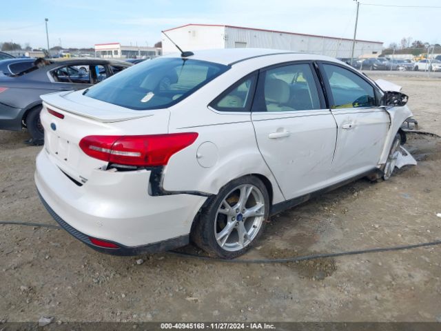 1FADP3J21FL353732 Ford Focus Titanium