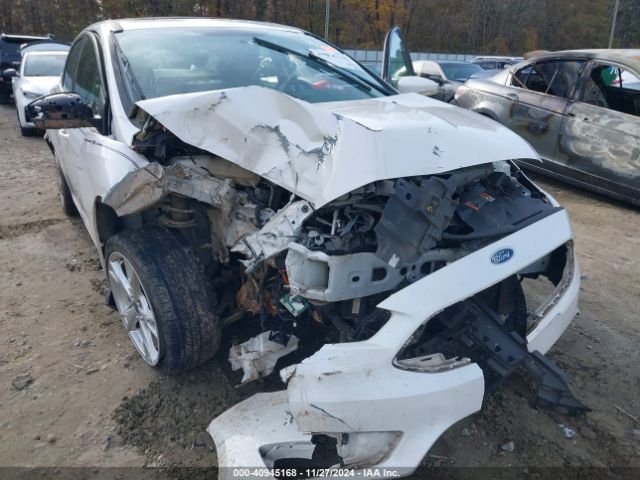 1FADP3J21FL353732 Ford Focus Titanium