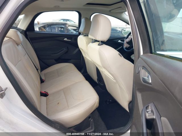 1FADP3J21FL353732 Ford Focus Titanium