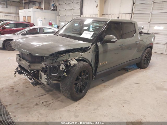 Rivian R1t Launch Edition 2022 7FCTGAAL0NN009423 Image 2
