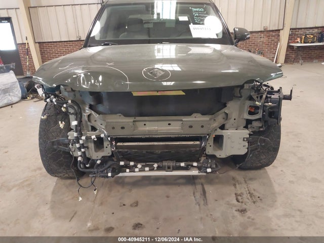Rivian R1t Launch Edition 2022 7FCTGAAL0NN009423 Image 6
