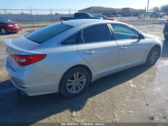 Hyundai SONATA SE 2015 5NPE24AFXFH003414 Image 4