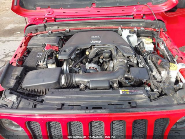 1C4HJXEG8JW315173 Jeep Wrangler Unlimited Sahara 4x4