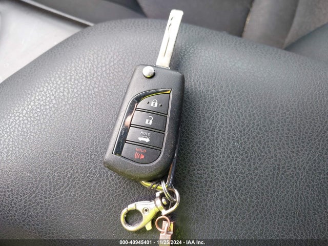 Toyota CAMRY LE 2021 4T1C11AK7MU553691 Image 11