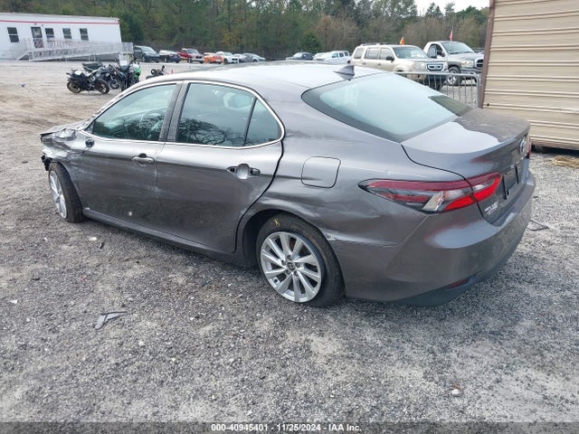 Toyota CAMRY LE 2021 4T1C11AK7MU553691 Image 3