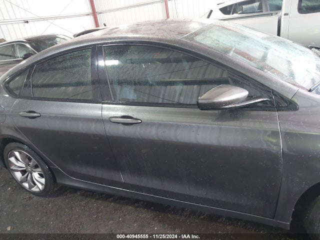 1C3CCCBBXGN130440 Chrysler 200 S