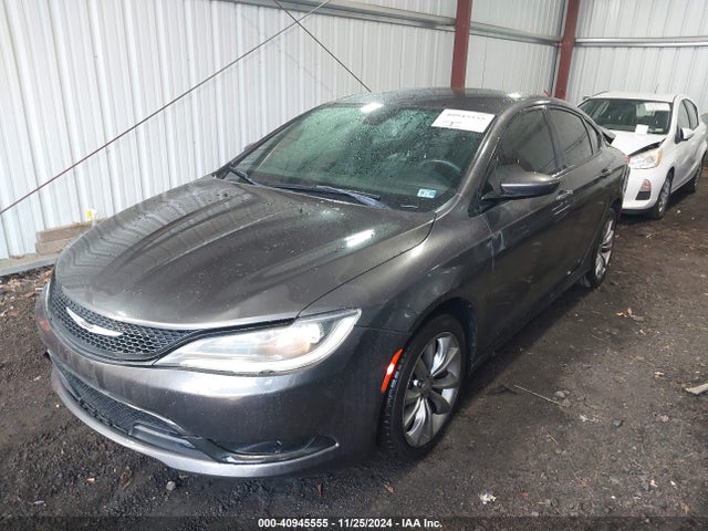 Chrysler 200 S 2016 1C3CCCBBXGN130440 Image 2
