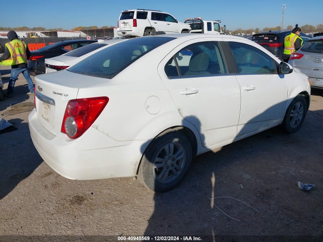 Chevrolet Sonic Lt Auto 2016 1G1JC5SHXG4116670 Image 4