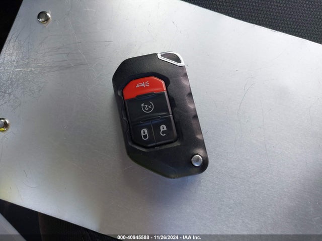 1C4HJXDN6MW815532 Jeep Wrangler Unlimited Sport Altitude 4x4