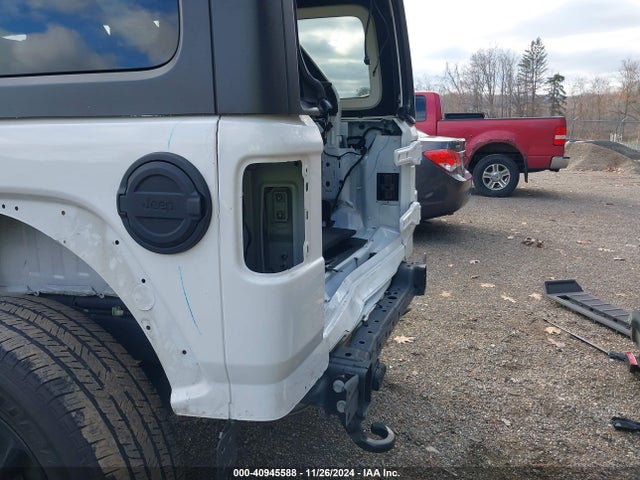 1C4HJXDN6MW815532 Jeep Wrangler Unlimited Sport Altitude 4x4