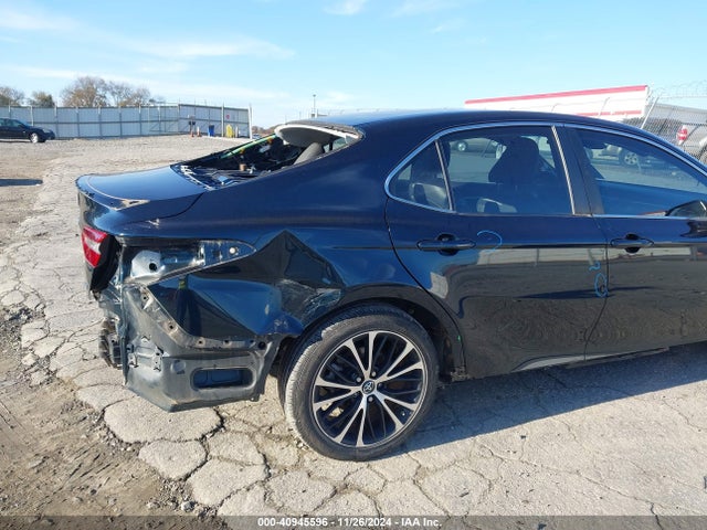 Toyota CAMRY SE 2018 4T1B11HK2JU552865 Image 6