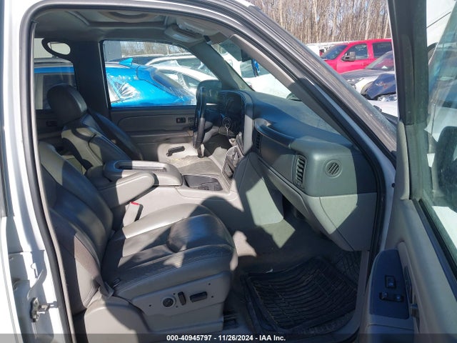 2005 CHEVROLET AVALANCHE 3GNEK12T05G230967 Photo 4