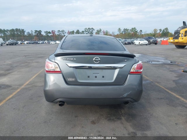 Nissan Altima 2.5 S 2015 1N4AL3AP1FC154710 Image 16