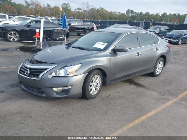 Nissan Altima 2.5 S 2015 1N4AL3AP1FC154710 Image 2
