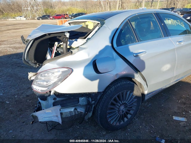 55SWF4KB7FU011648 Mercedes-Benz C 300 4matic/luxury 4matic/sport 4matic