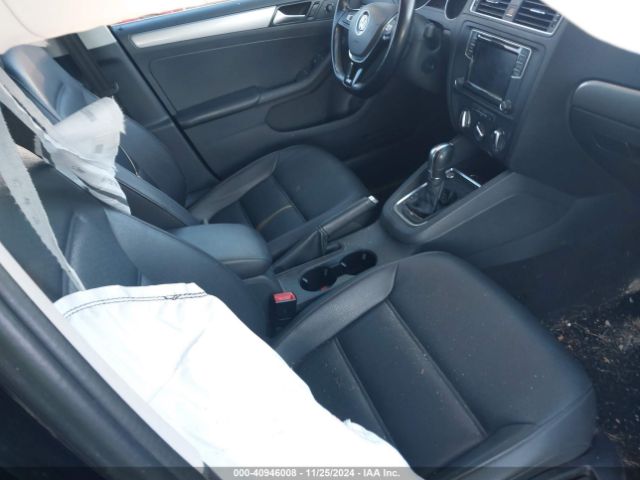 3VWDB7AJ1HM318243 Volkswagen Jetta 1.4t Se