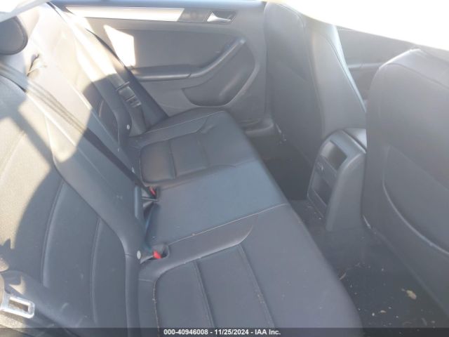 3VWDB7AJ1HM318243 Volkswagen Jetta 1.4t Se
