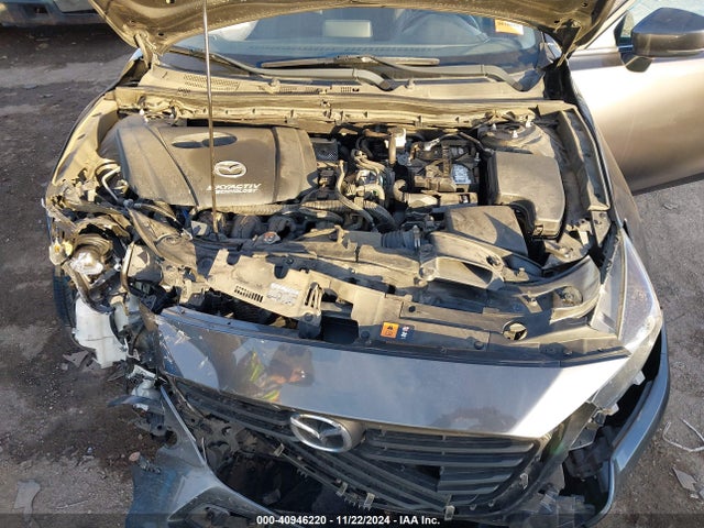 3MZBN1V33JM185482 Mazda Mazda3 Touring