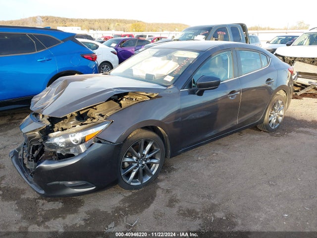 3MZBN1V33JM185482 Mazda Mazda3 Touring