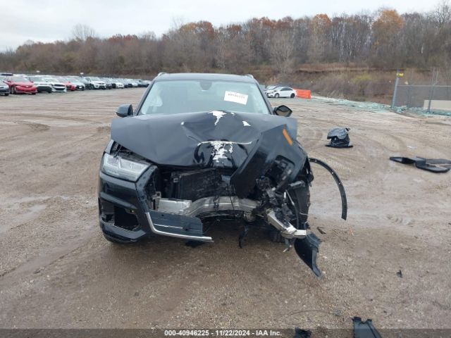 WA1LHAF70KD039077 Audi Q7 45 Premium/45 Se Premium