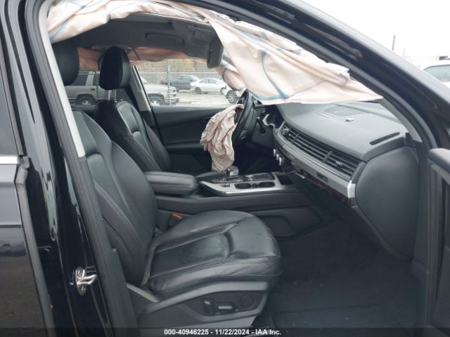 WA1LHAF70KD039077 Audi Q7 45 Premium/45 Se Premium