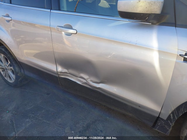 Ford ESCAPE SE 2017 1FMCU9GD6HUE48743 Image 12