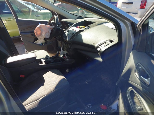 Ford ESCAPE SE 2017 1FMCU9GD6HUE48743 Image 5
