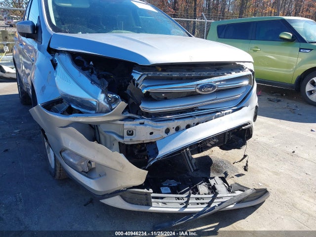 Ford ESCAPE SE 2017 1FMCU9GD6HUE48743 Image 6