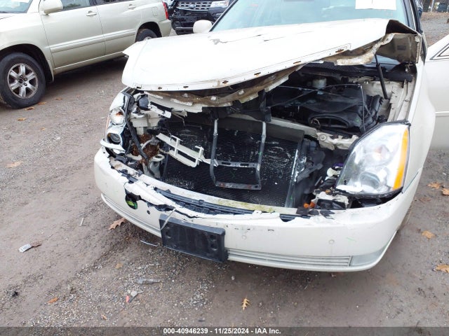 2011 CADILLAC DTS 1G6KH5E61BU130217 Photo 5