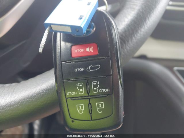 5TDJRKECXPS161925 Toyota SIENNA XLE