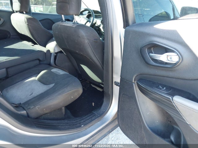 1C4PJLAB2EW194306 Jeep Cherokee Sport