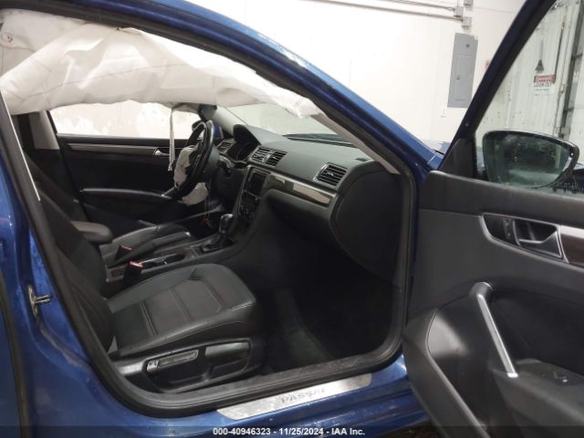 1VWGT7A33HC000430 Volkswagen Passat 1.8t Se
