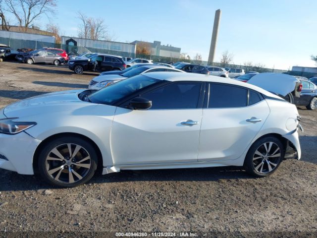 1N4AA6AP3GC377470 Nissan Maxima 3.5 S