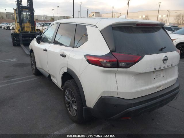 5N1AT3AA5MC809224 Nissan Rogue S Fwd