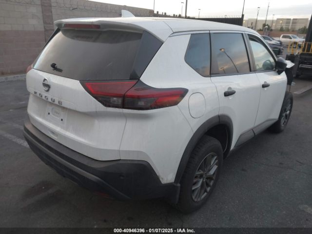 5N1AT3AA5MC809224 Nissan Rogue S Fwd